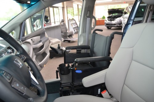wheelchair van 2014 Honda Odyssey Front Seat View with Wheelchair