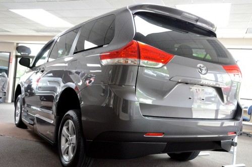 2013 Toyota Sienna  DS292397 Rear Left Side View