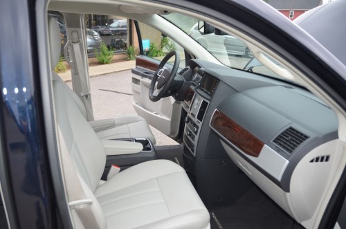 2010 Chrysler T&C No Conversion 2A4RR8DX4AR421854 interior front passenger view