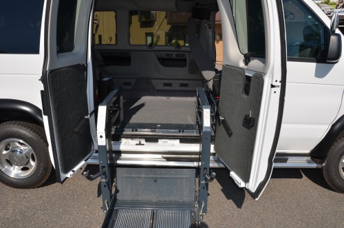 wheelchair lifts automatic and semiautomatic newenglandwheelchairvan.com